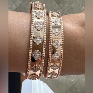 Gold Clover Rhinestone Women's Bracelet